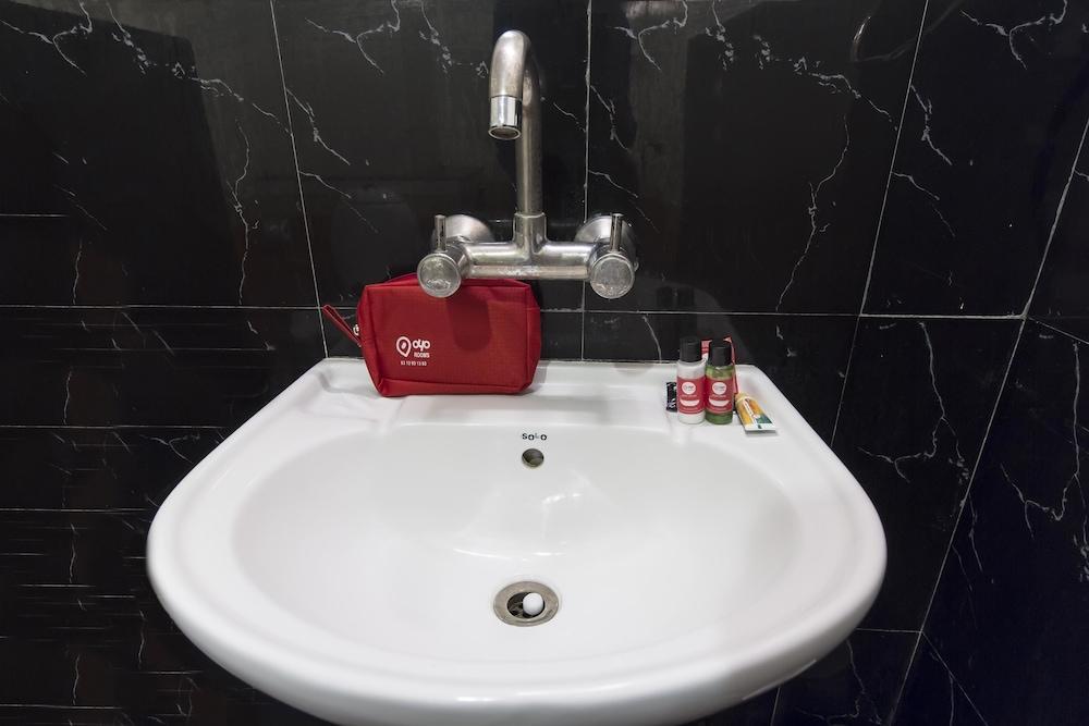 Vaishnavi Residency Hotel Бангалор Екстериор снимка