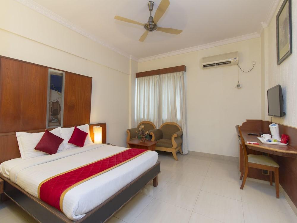 Vaishnavi Residency Hotel Бангалор Екстериор снимка