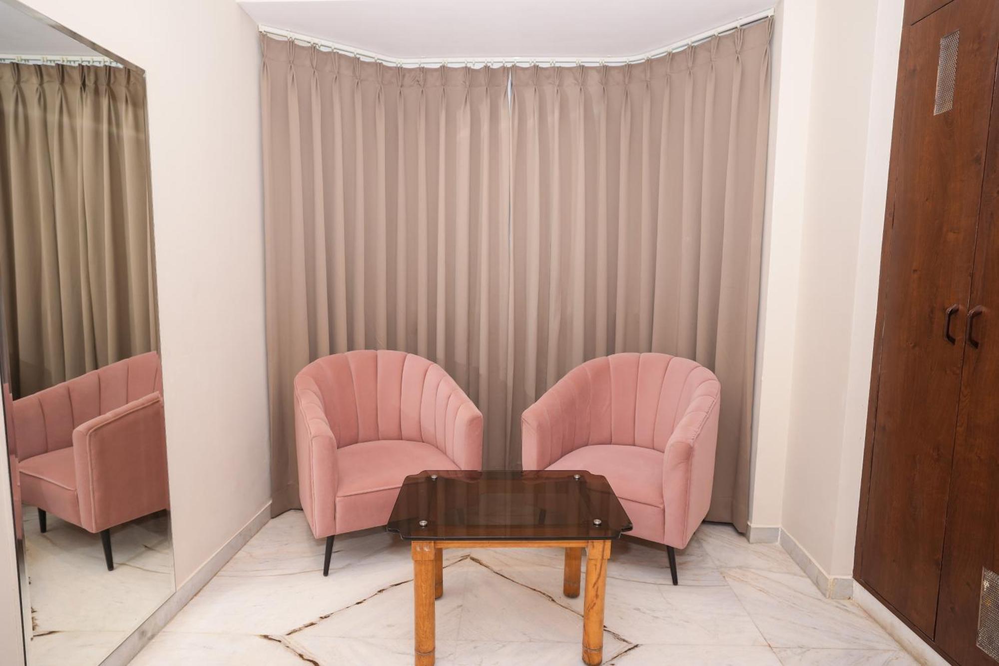 Vaishnavi Residency Hotel Бангалор Екстериор снимка